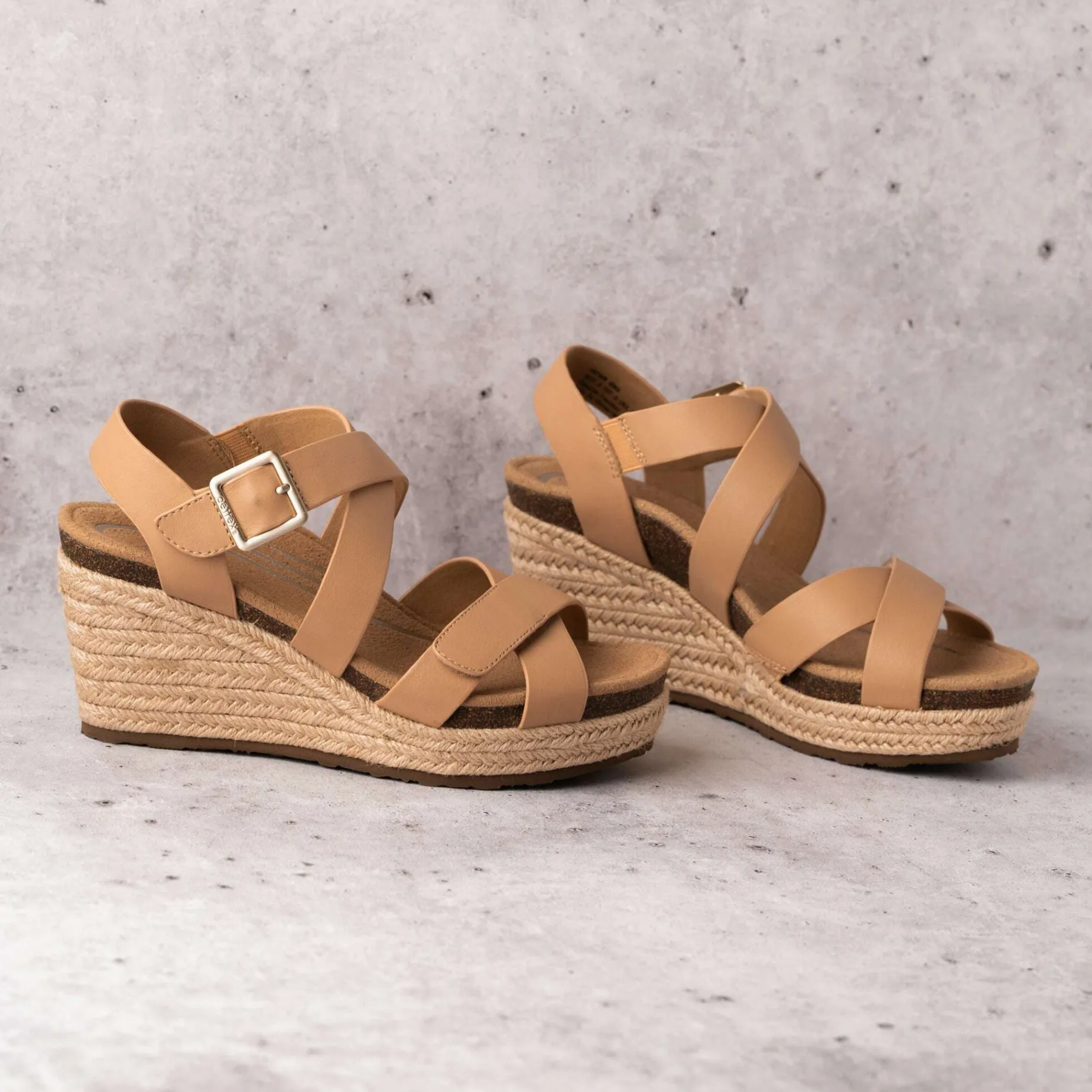 aetrex__anna__sand_leathe_0.webp Aetrex - Anna - Sand Leather