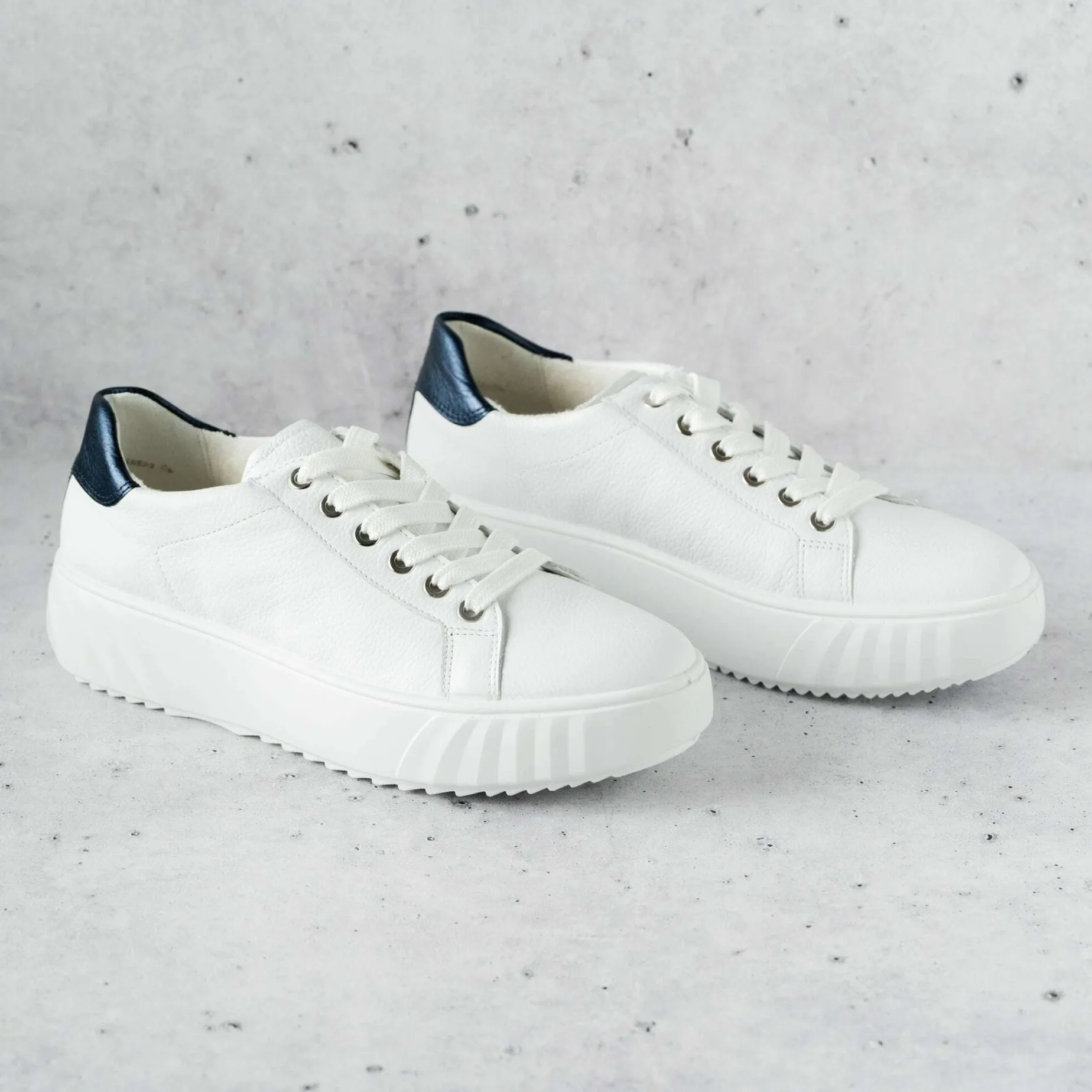 ara___mikky__whitenavy_0.webp ARA - 46523-05 Mikky - White/Navy