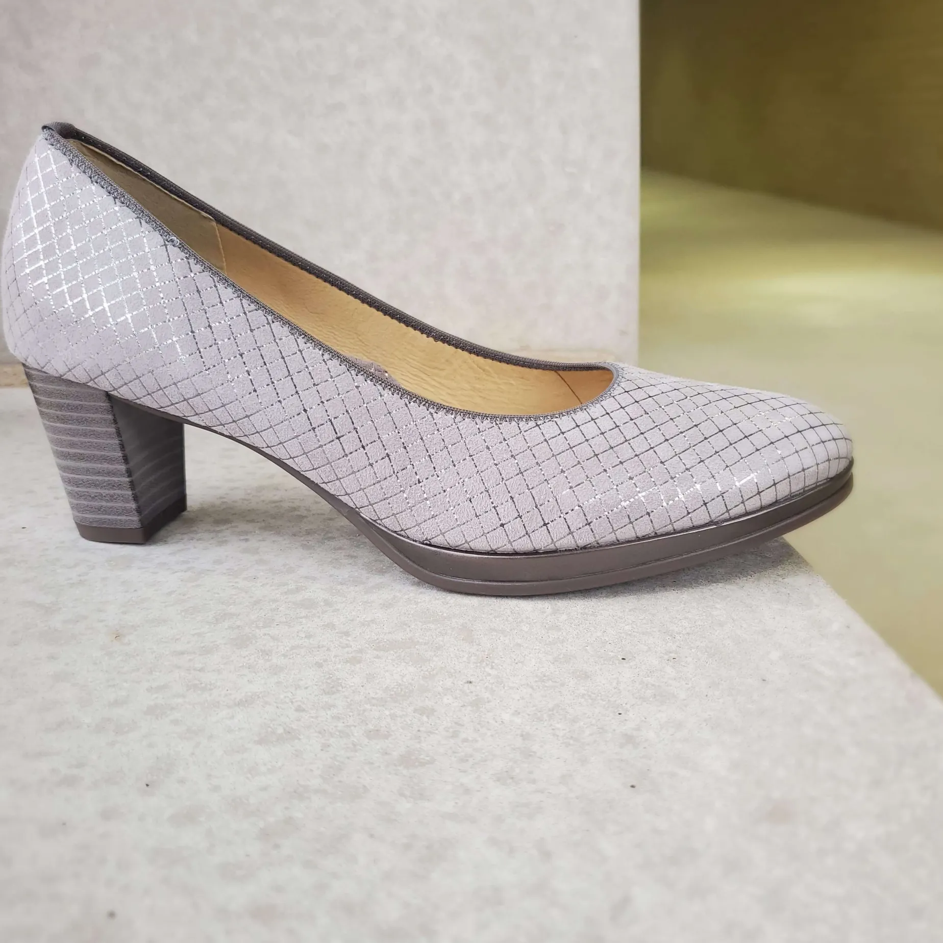 ara___ophelia_print_pump_0.webp Ara - 13436 Ophelia Print Pump