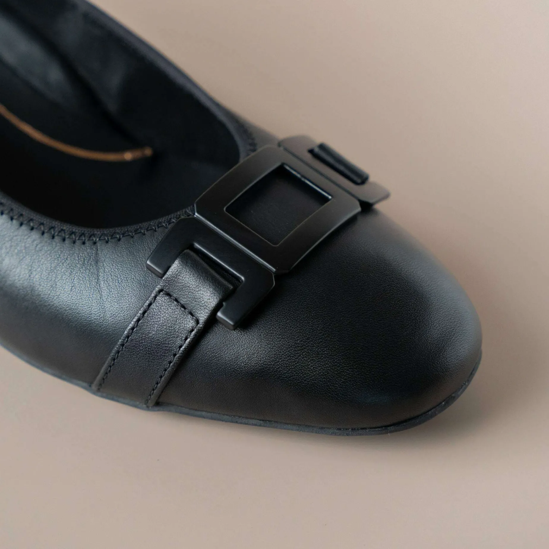 ara__gallant__low_heel_le_1.webp ARA - GALLANT 2 Low Heel Leather Pump