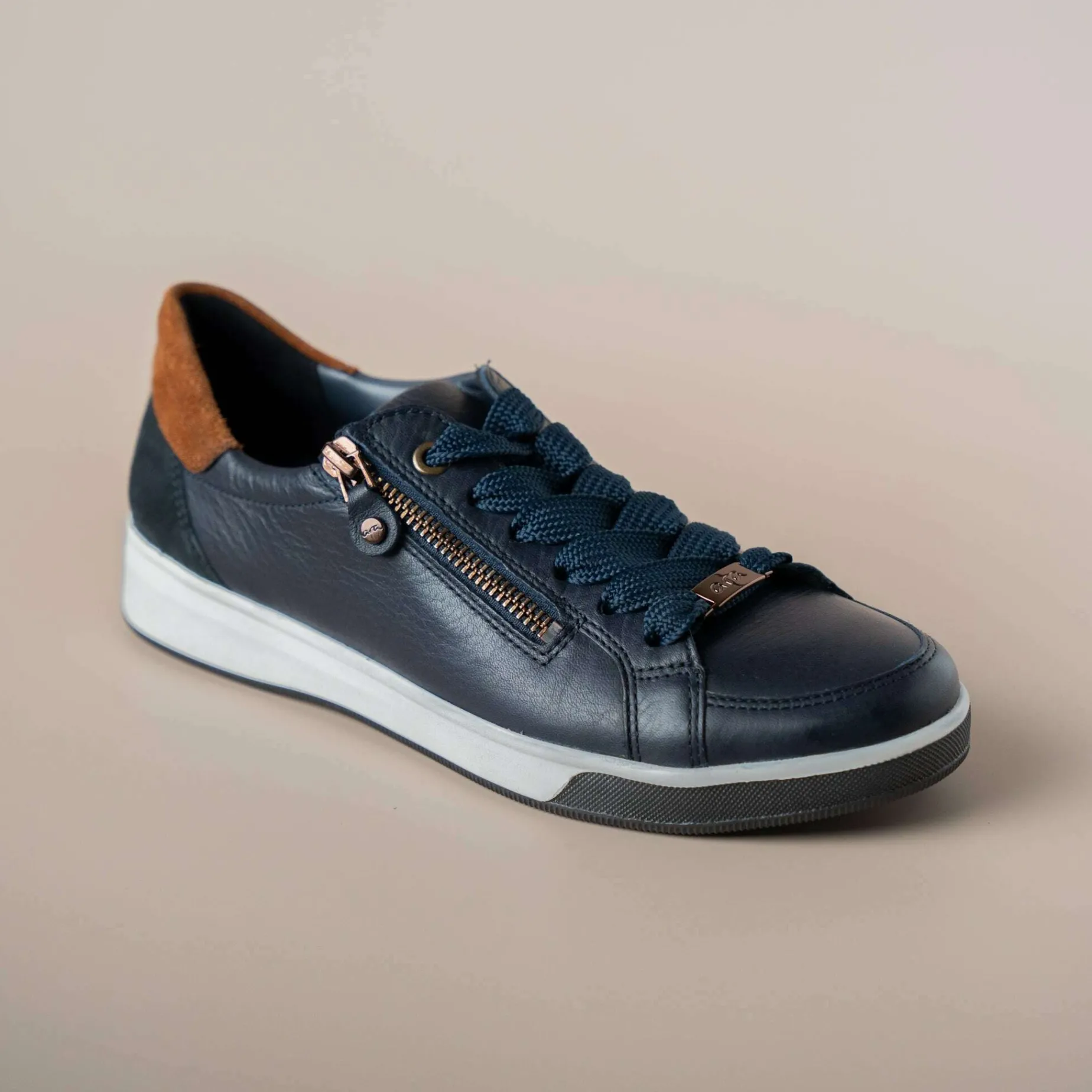 ara__rei_low_in_navy_with_0.webp Ara - Rei Low in Navy with Brown Trim