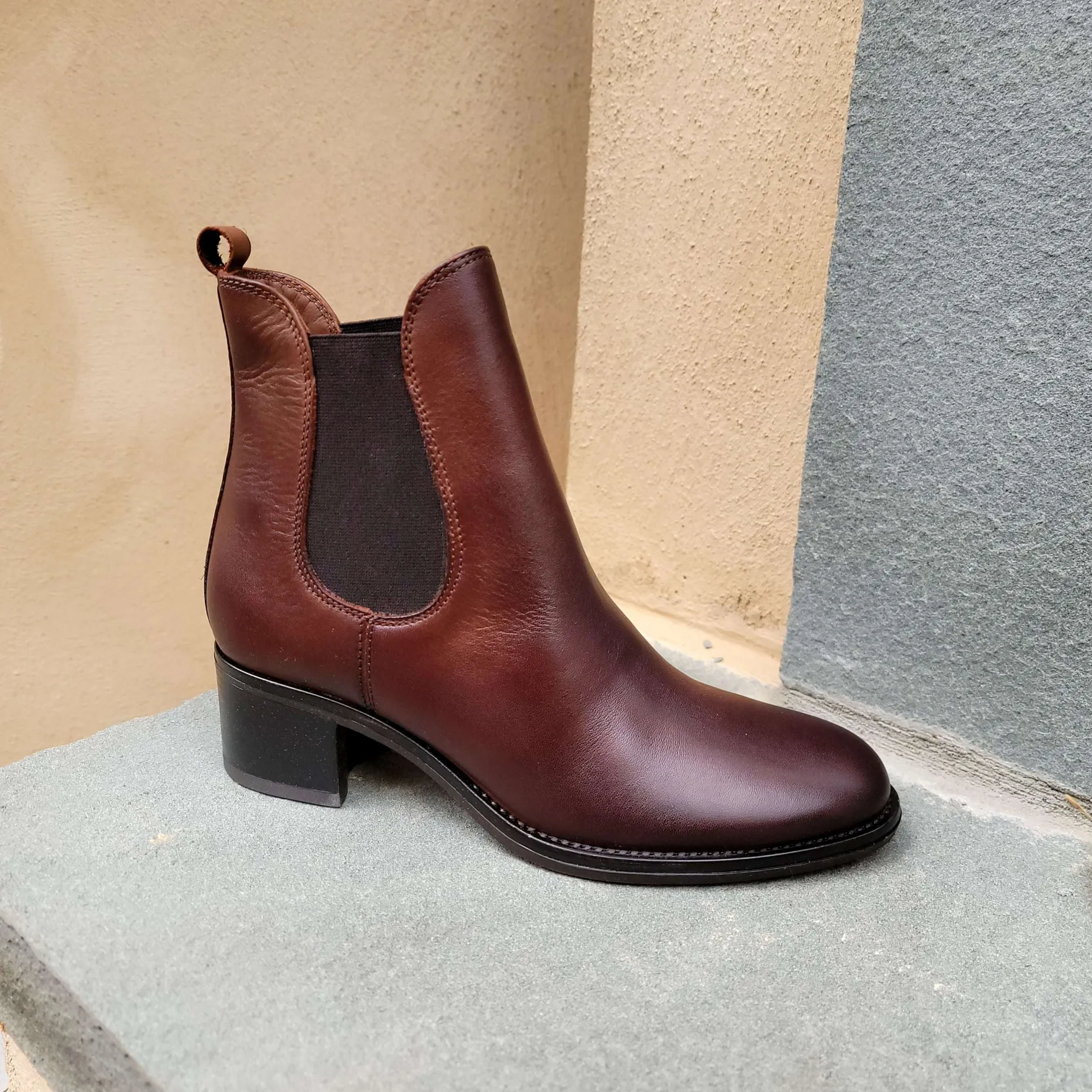 atelier__bronx_leather_1.webp Atelier - Bronx Leather