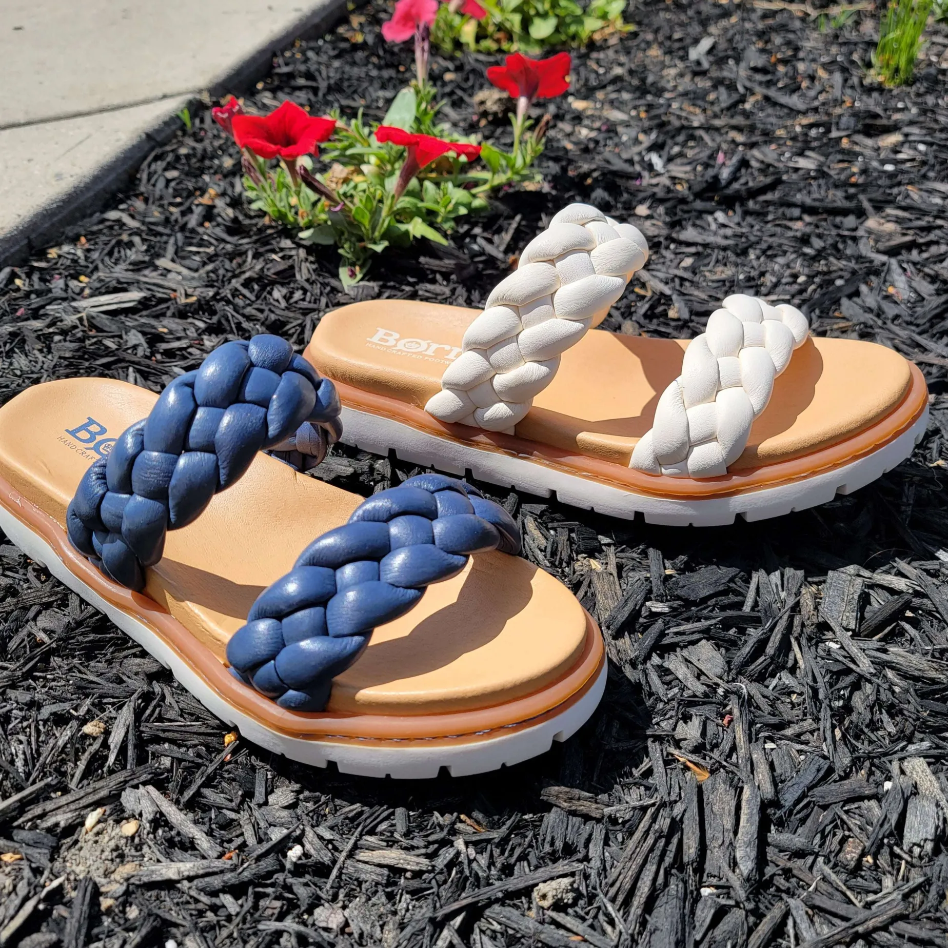 brn__freesia_braided_leat_0.webp Børn - Freesia Braided Leather Flat Sandal in Blue