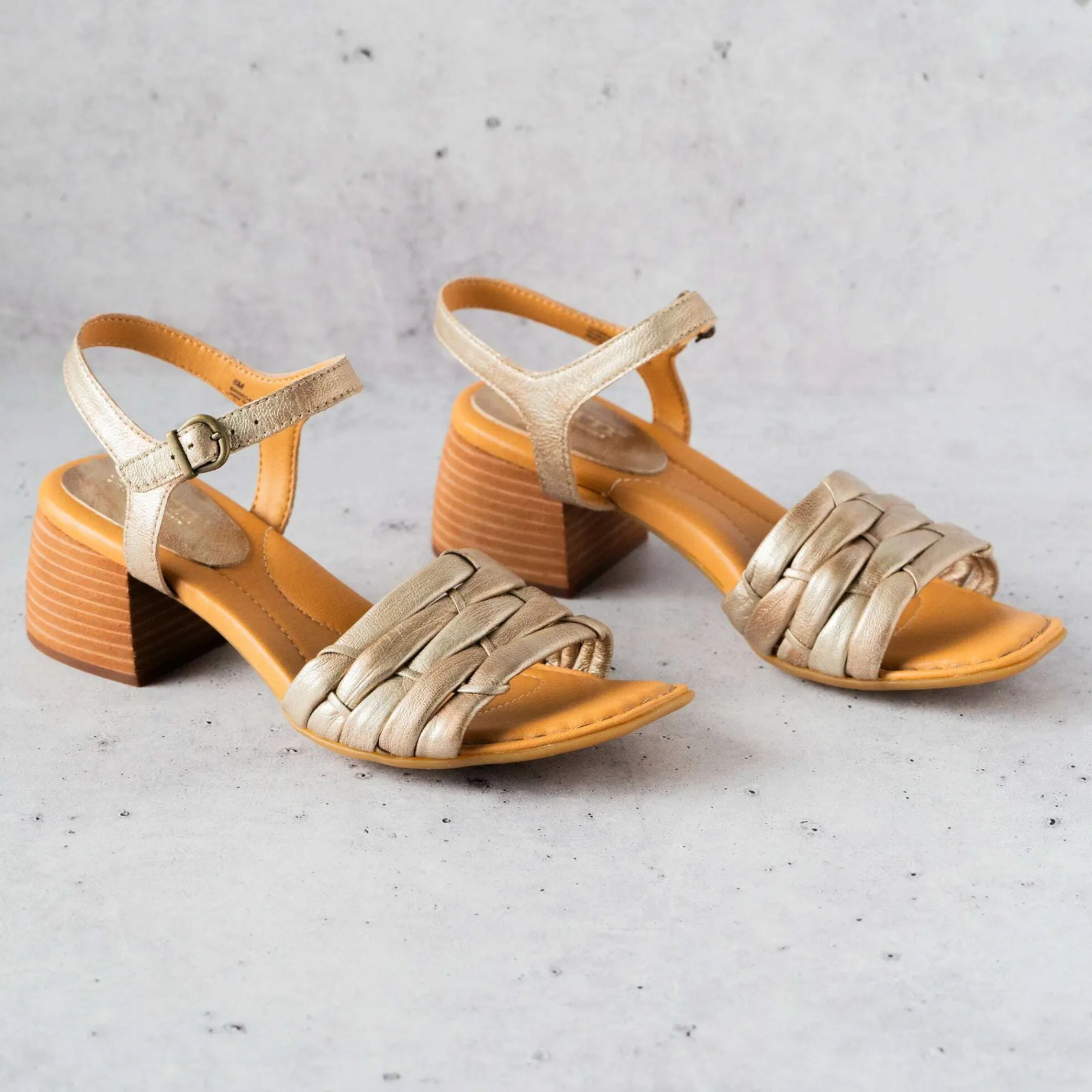 brn__shonie_in_light_gold_0.webp BØRN - SHONIE in Light Gold