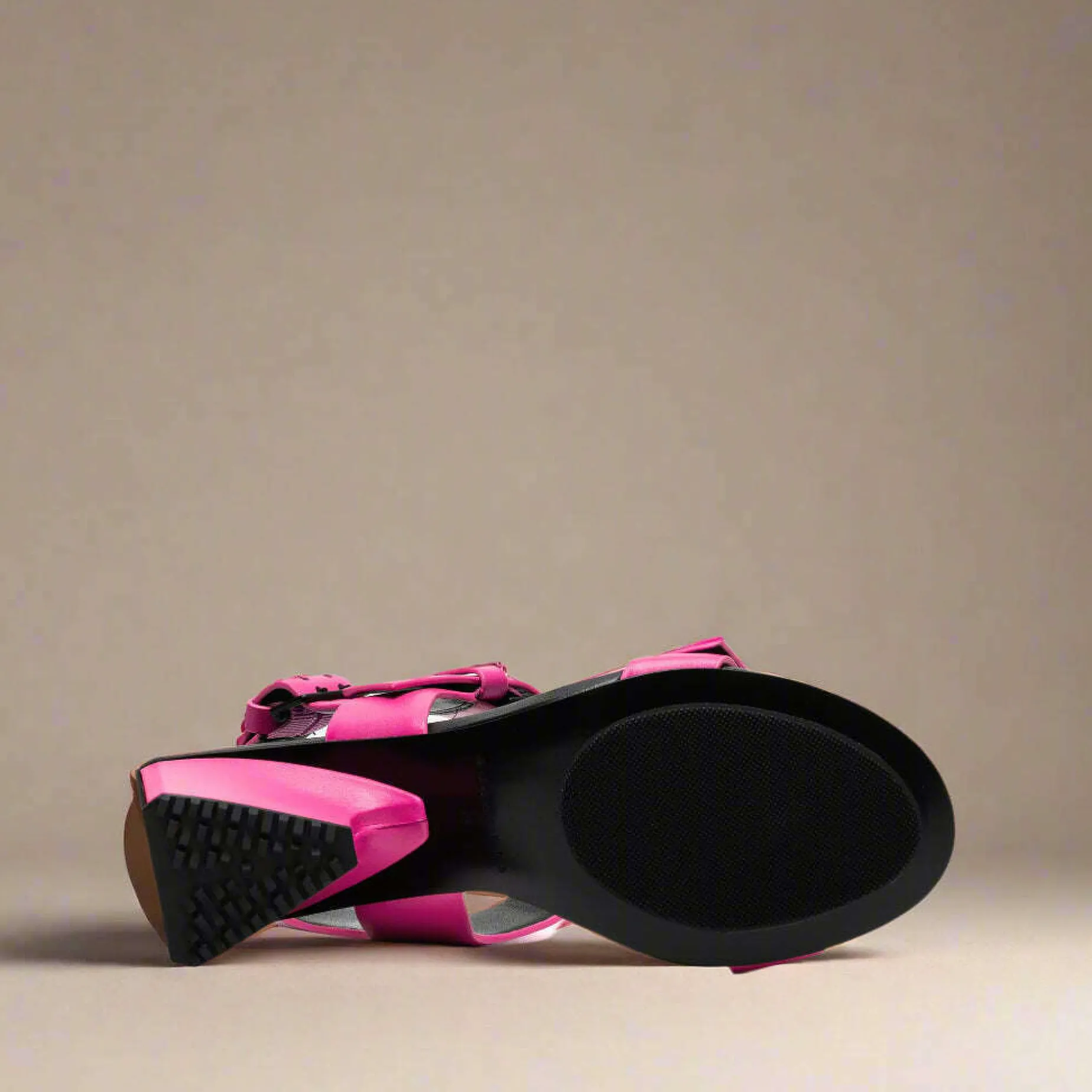 ccccees__mirror_senary__f_1.webp 4CCCCEES - MIRROR SENARY - Fuschia