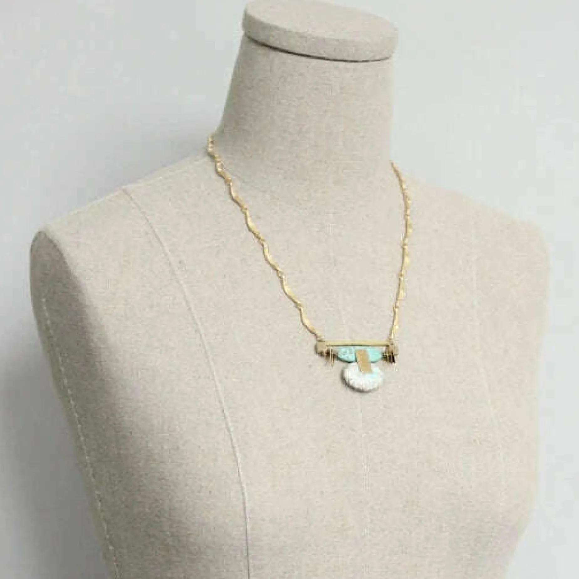 david_aubrey__art_deco_tu_1.webp DAVID AUBREY - Art Deco Turquoise and White Pendant Chain Necklace