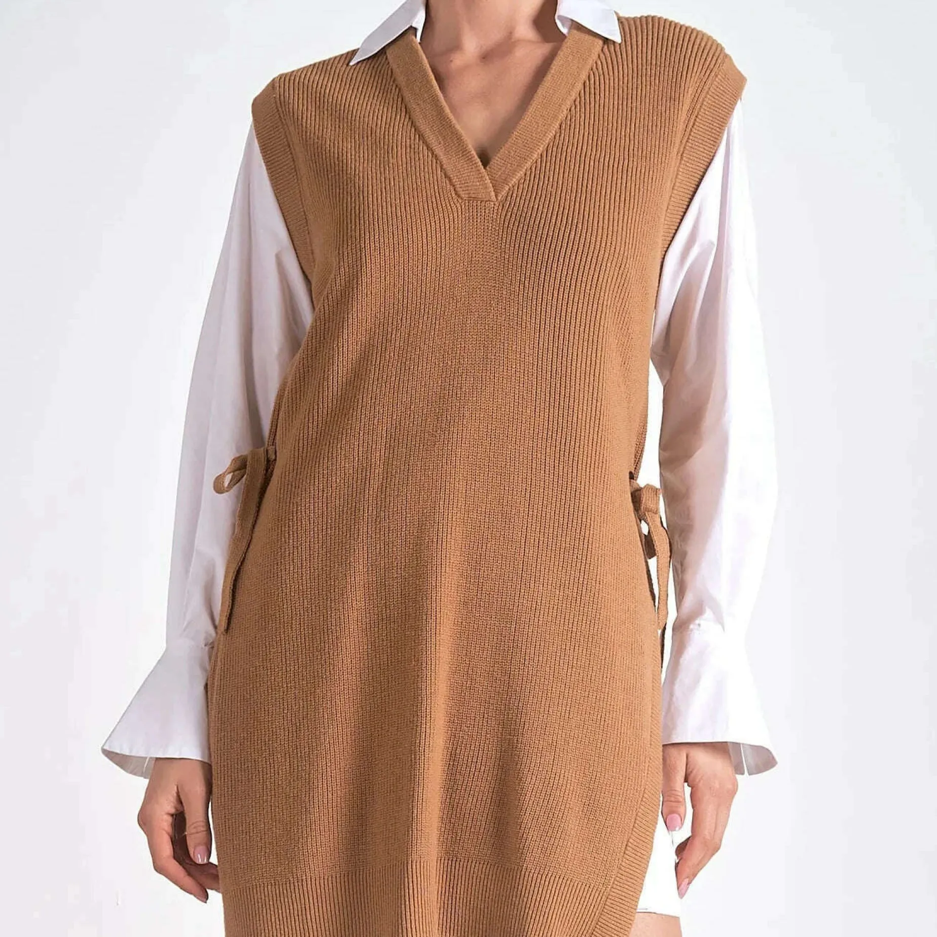 elan__nia_dress__white_am_0.webp ELAN - Nia Dress - White & Tan