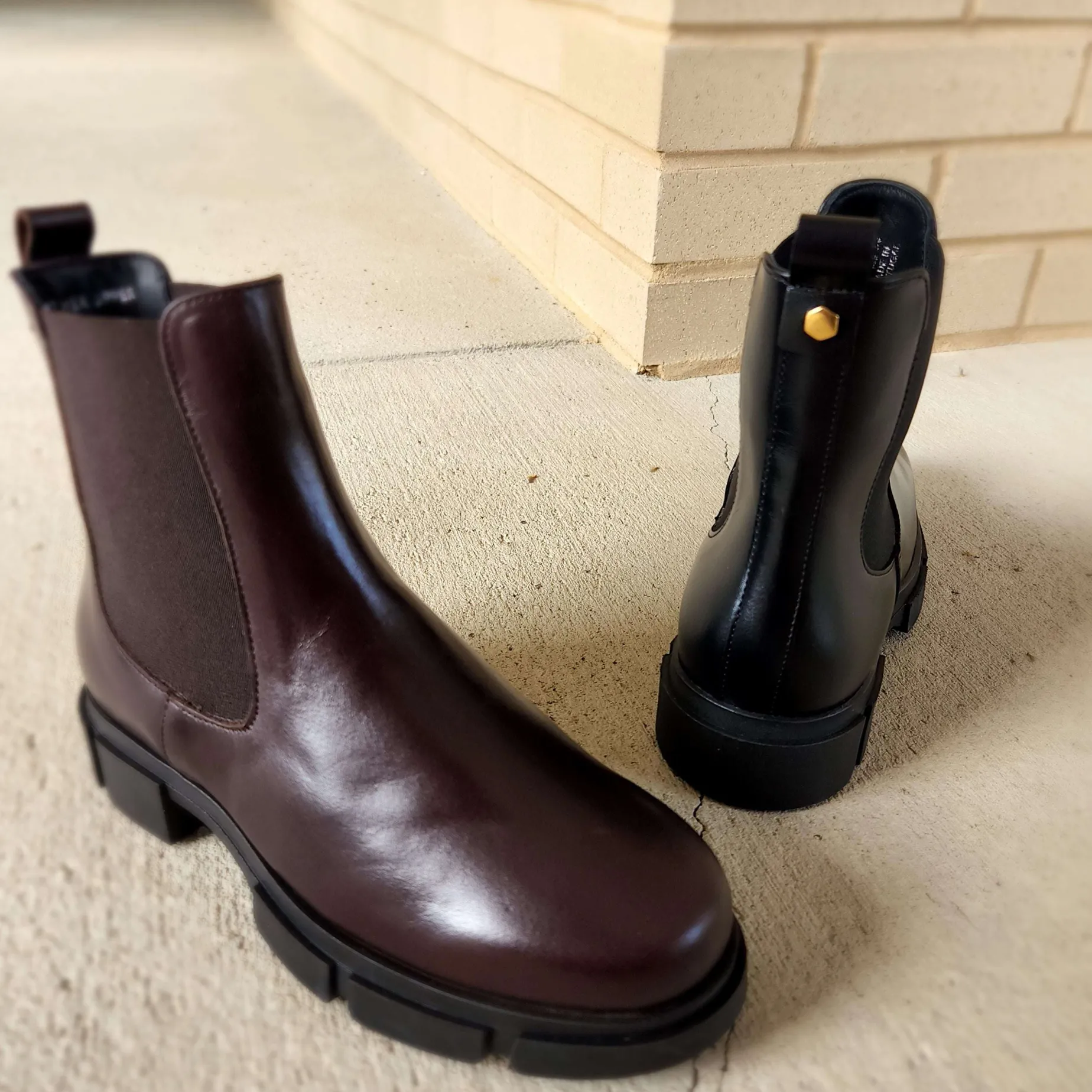 eric_michael__erika_leath_2.webp Eric Michael - Erika Leather Pull-on Chelsea Boots