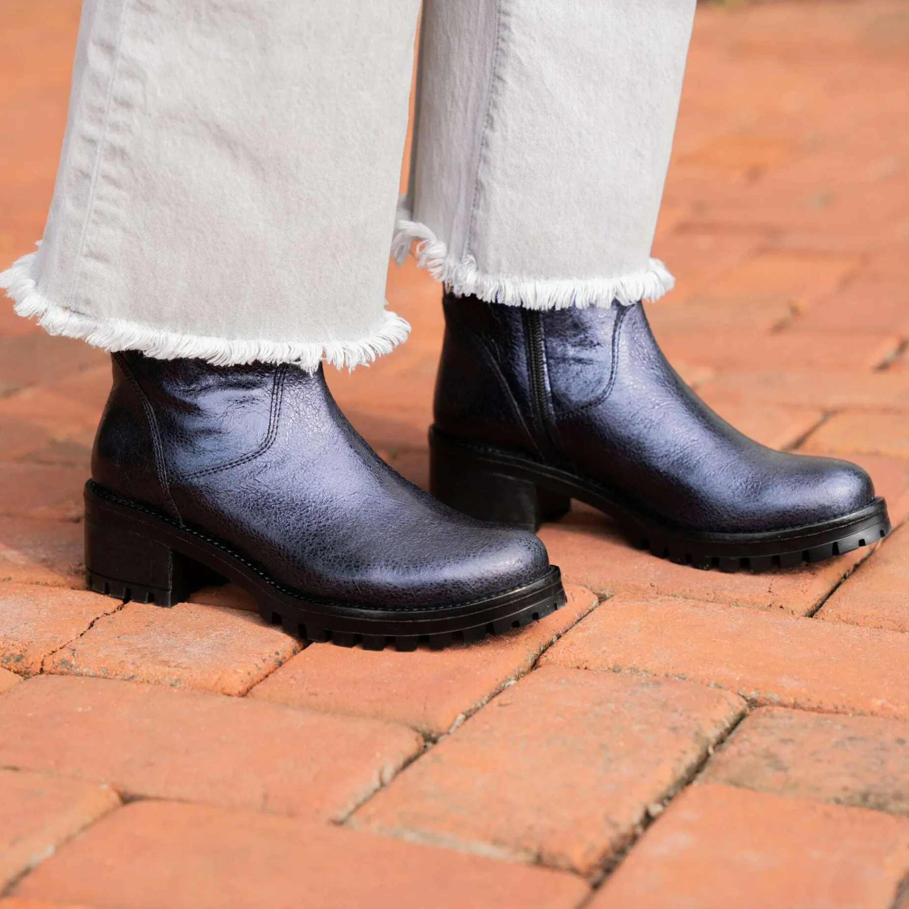 eric_michael__leah_metall_2.webp Eric Michael - Leah Metallic Blue Lug Sole Boot