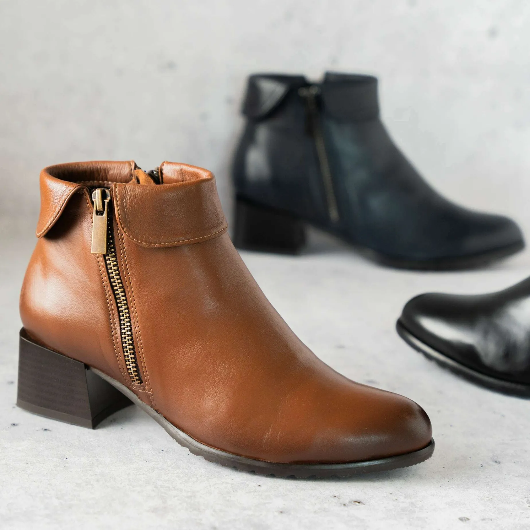 eric_michael__sonia_low_h_1.webp Eric Michael - Sonia low heel leather boot