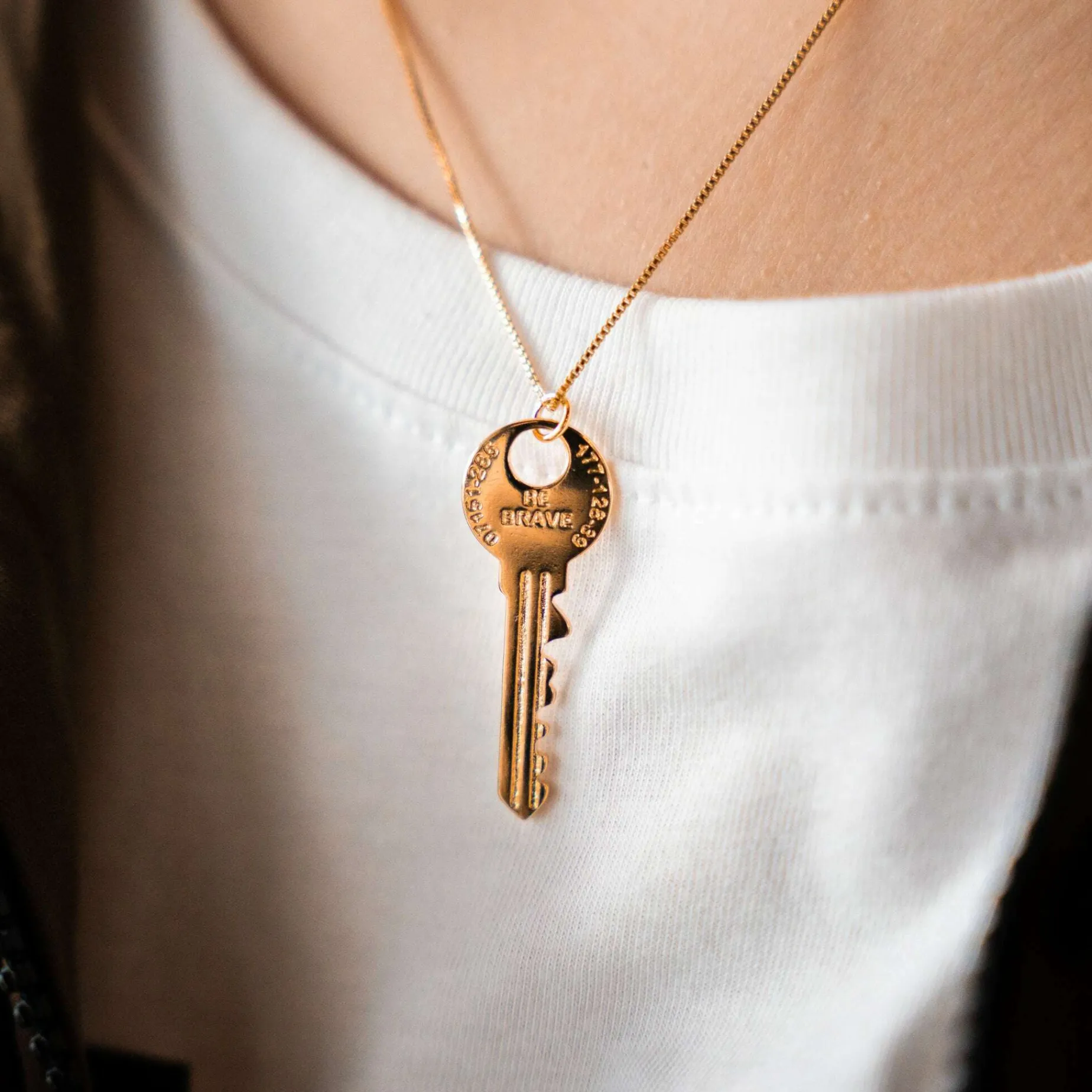 fenix__be_brave_necklace__2.webp FENIX - Be Brave Necklace - Gold