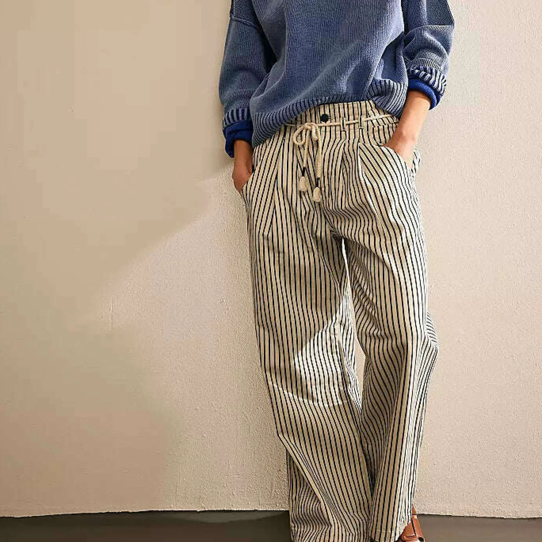 free_people__dakota_cinch_0.webp FREE PEOPLE - Dakota Cinched Railroad Pull-On