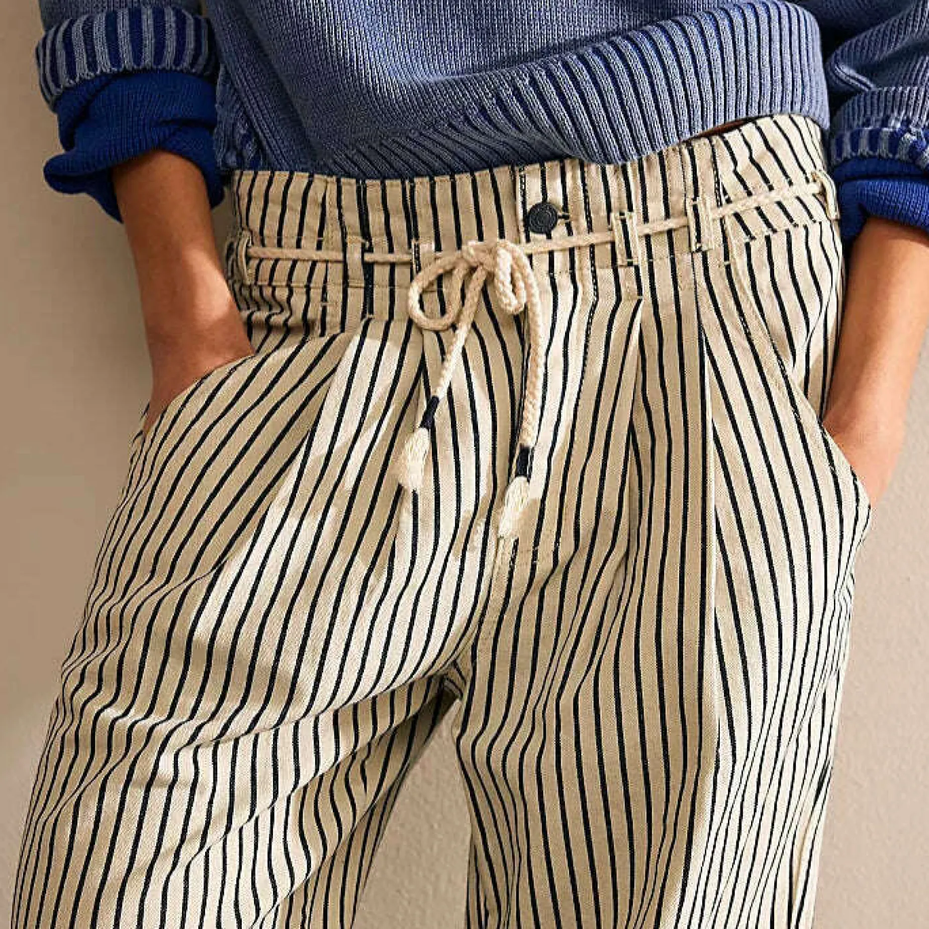free_people__dakota_cinch_1.webp FREE PEOPLE - Dakota Cinched Railroad Pull-On