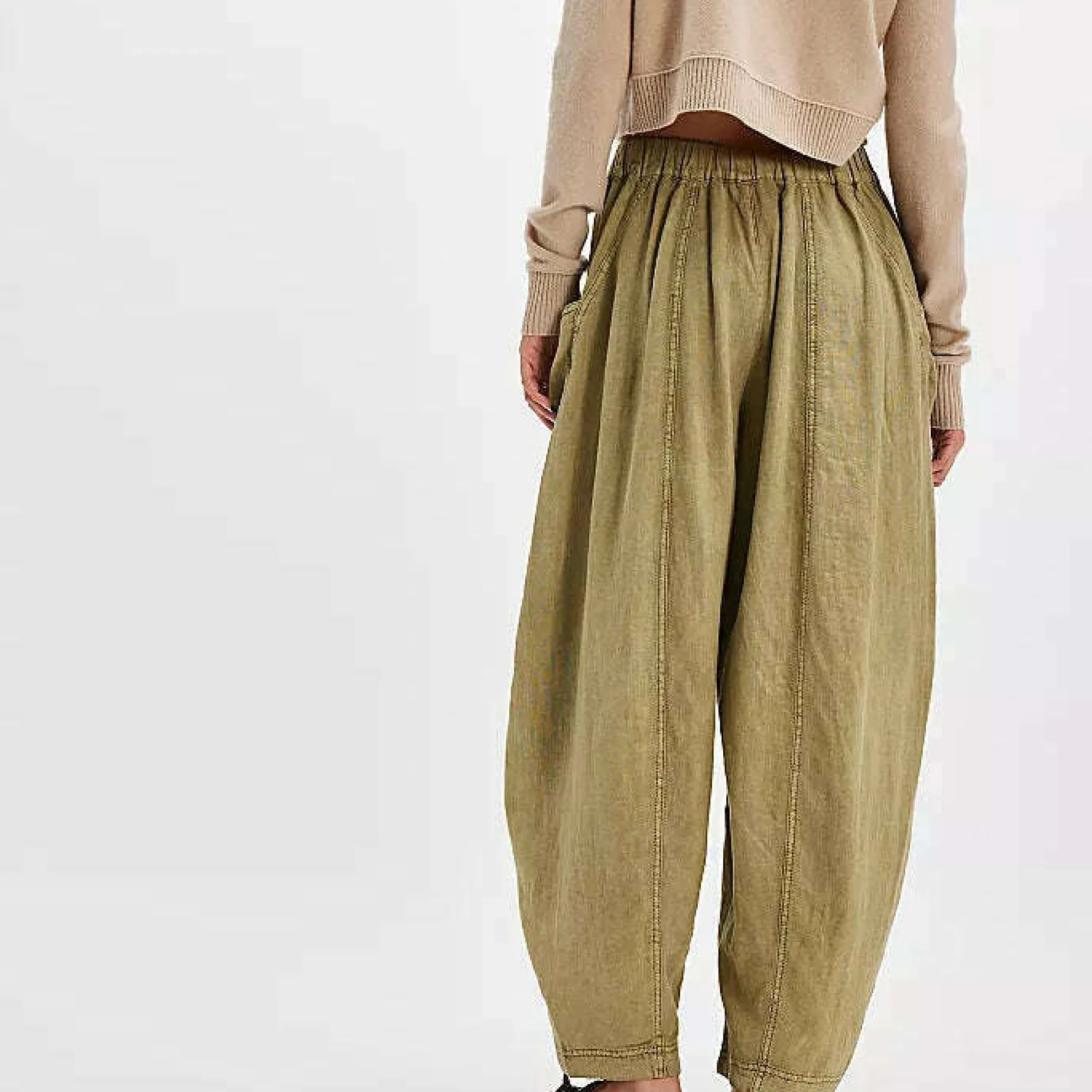 free_people__high_road_so_1.webp FREE PEOPLE - High Road Solid Barrel Pant - Python