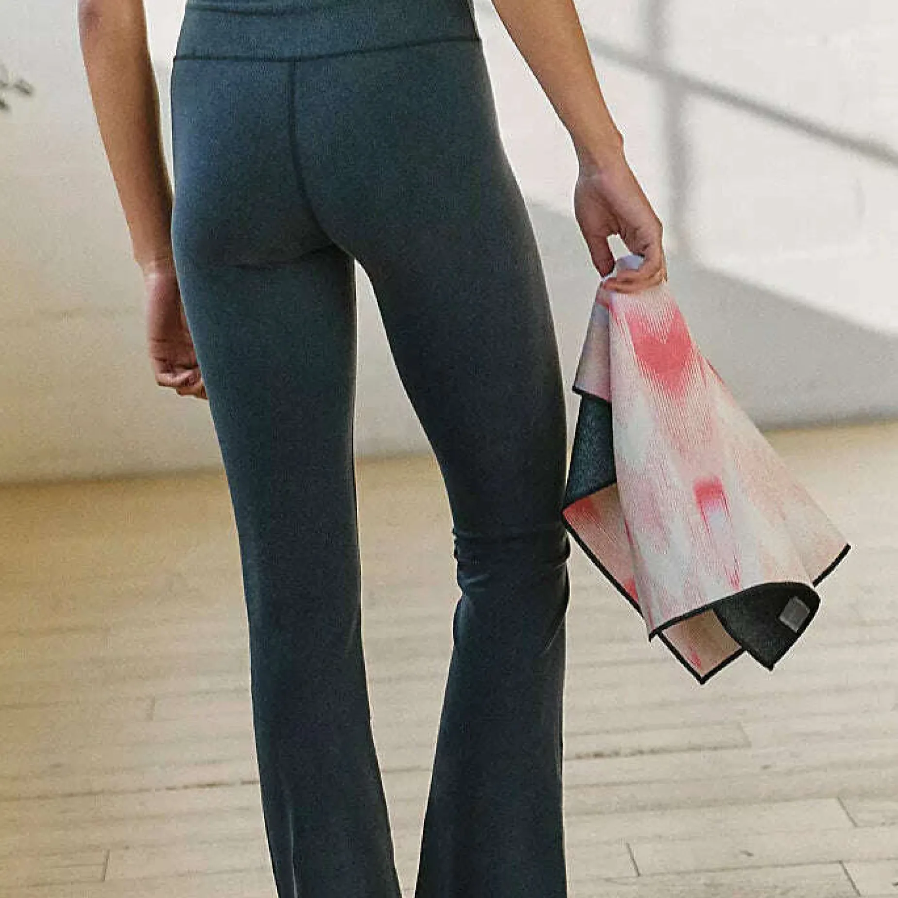 free_people_movement__go__1.webp Free People Movement - Go To Smooth Straight Leg Pants- Washed Black