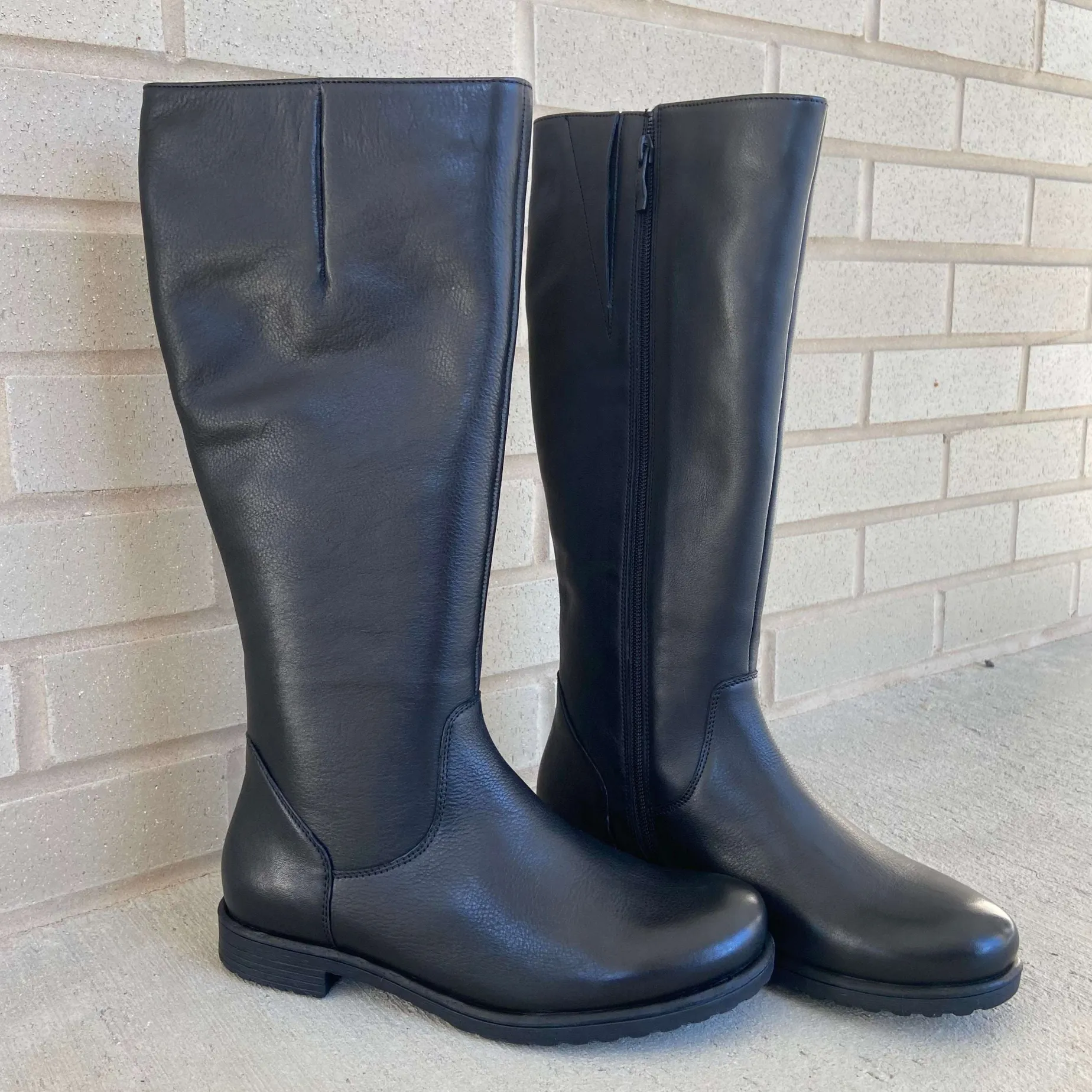 lady_tall_boot_0.webp Lady Tall Boot