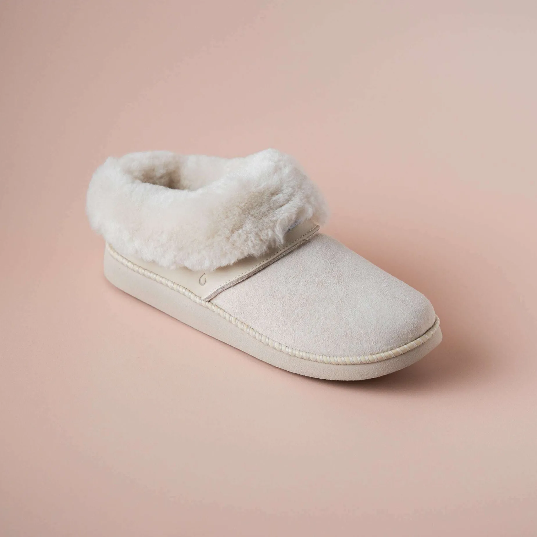 olukai__kui_suede_slipper_1.webp Olukai - KU'I Suede Slippers