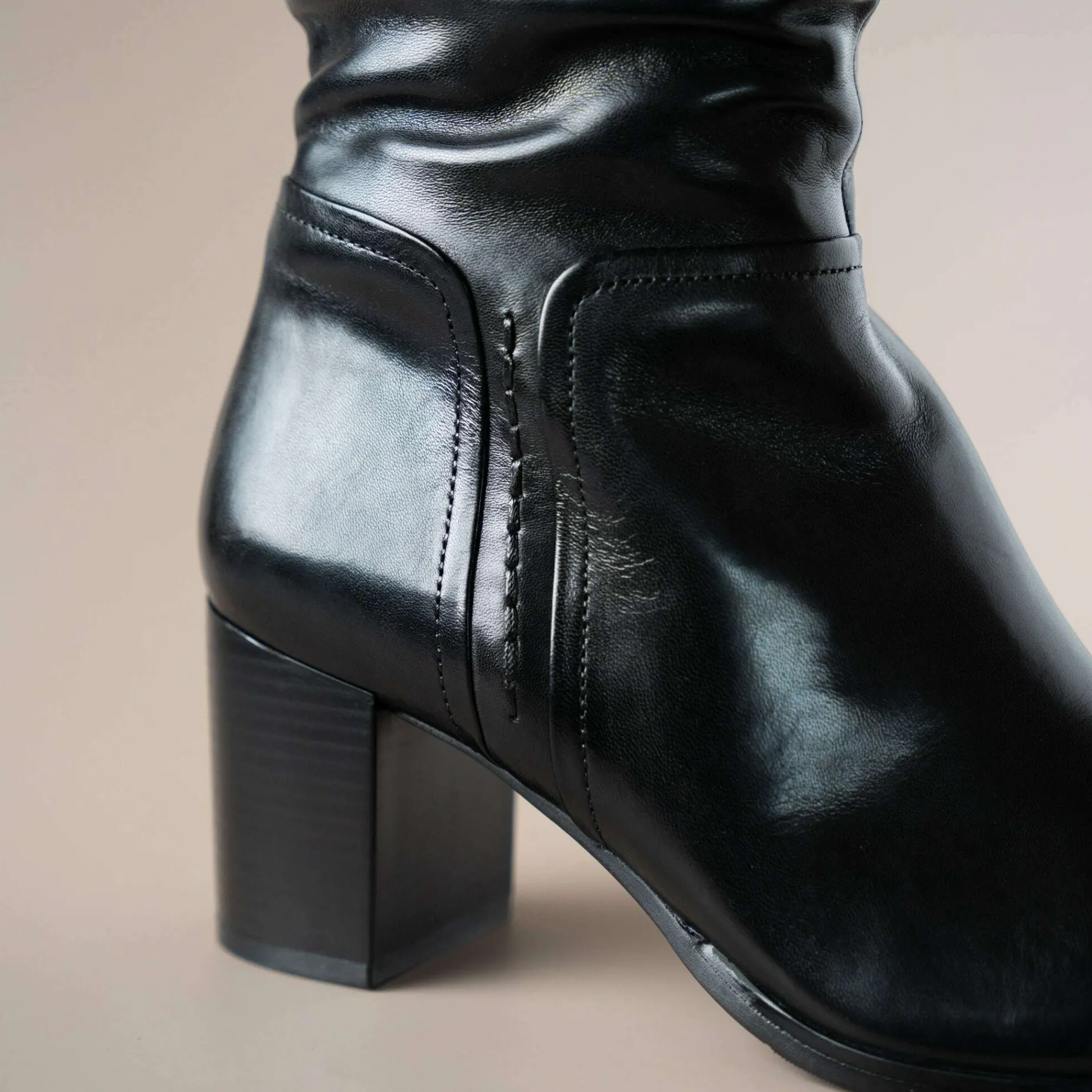 regarde_le_ciel__joan_slo_2.webp Regarde le Ciel - Joan Slouchy Mid-Calf High Heel Leather Boot