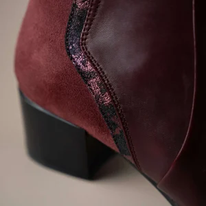 REGARDE LE CIEL - Jolene Low Heel Ankle Boot in Bordeaux