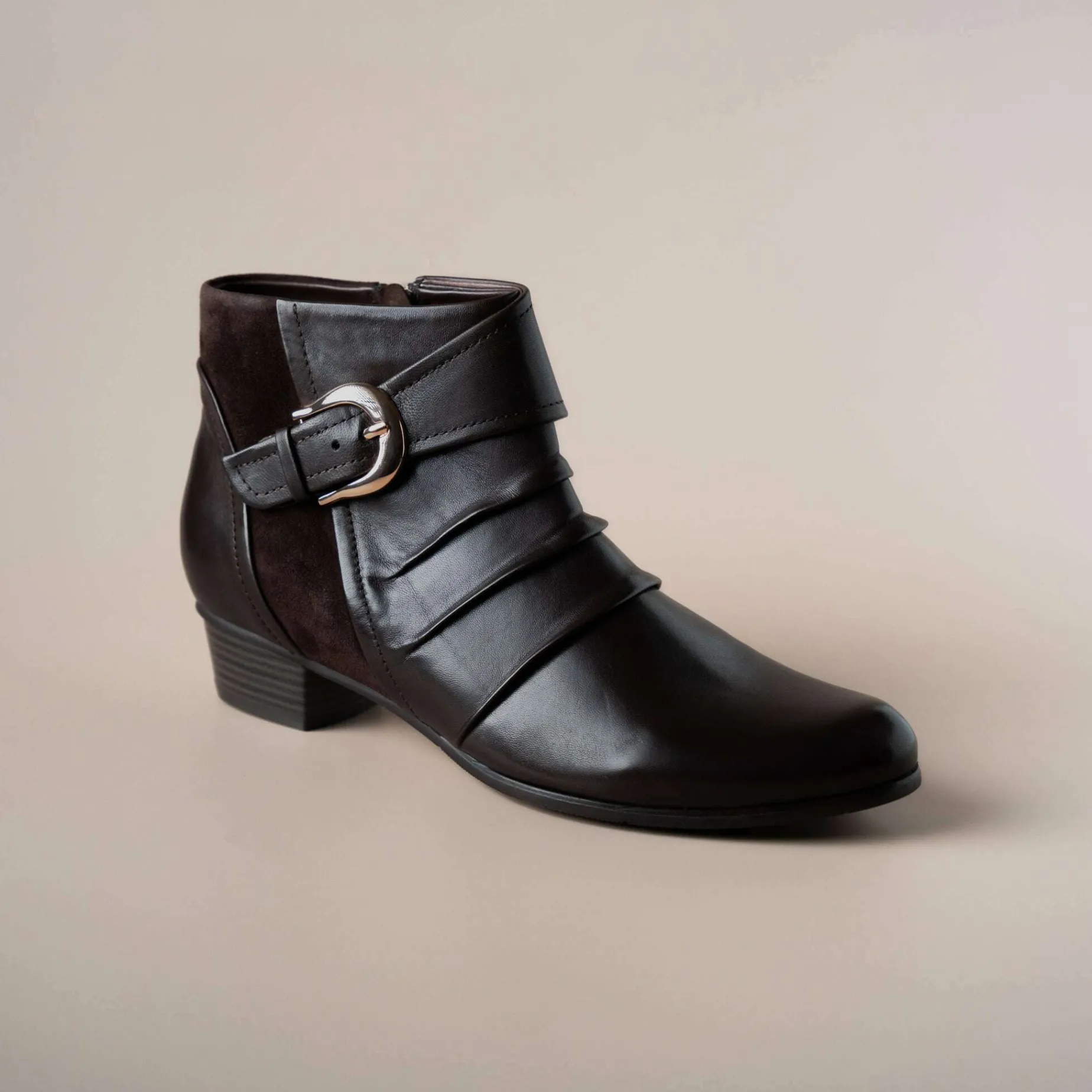regarde_le_ciel__stefany__1-1.webp Regarde le Ciel - Stefany 389 Low Heel Leather Ankle Boot