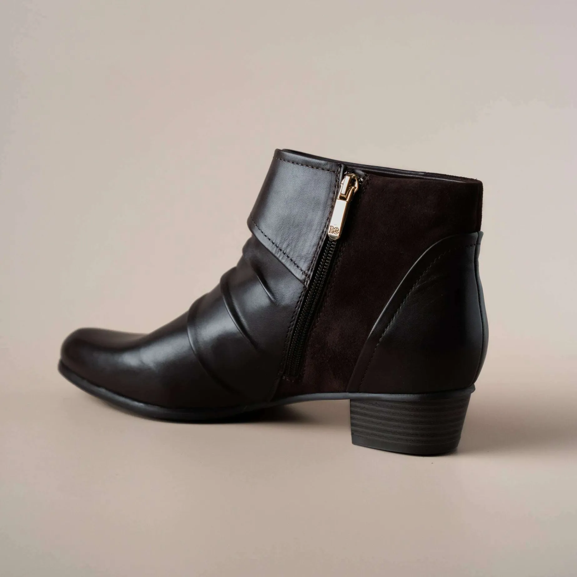 regarde_le_ciel__stefany__2-1.webp Regarde le Ciel - Stefany 389 Low Heel Leather Ankle Boot