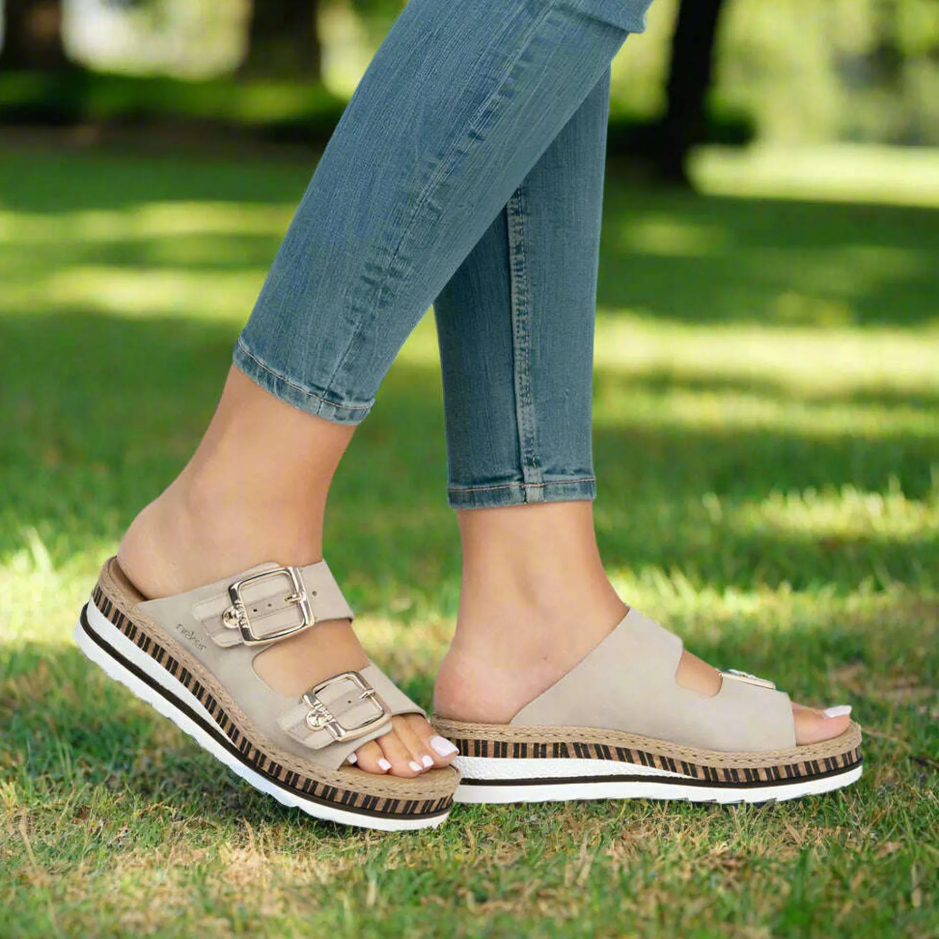 rieker__v_comfortable_low_2.webp RIEKER - V7955 Comfortable Low Wedge Platform Slide Sandal