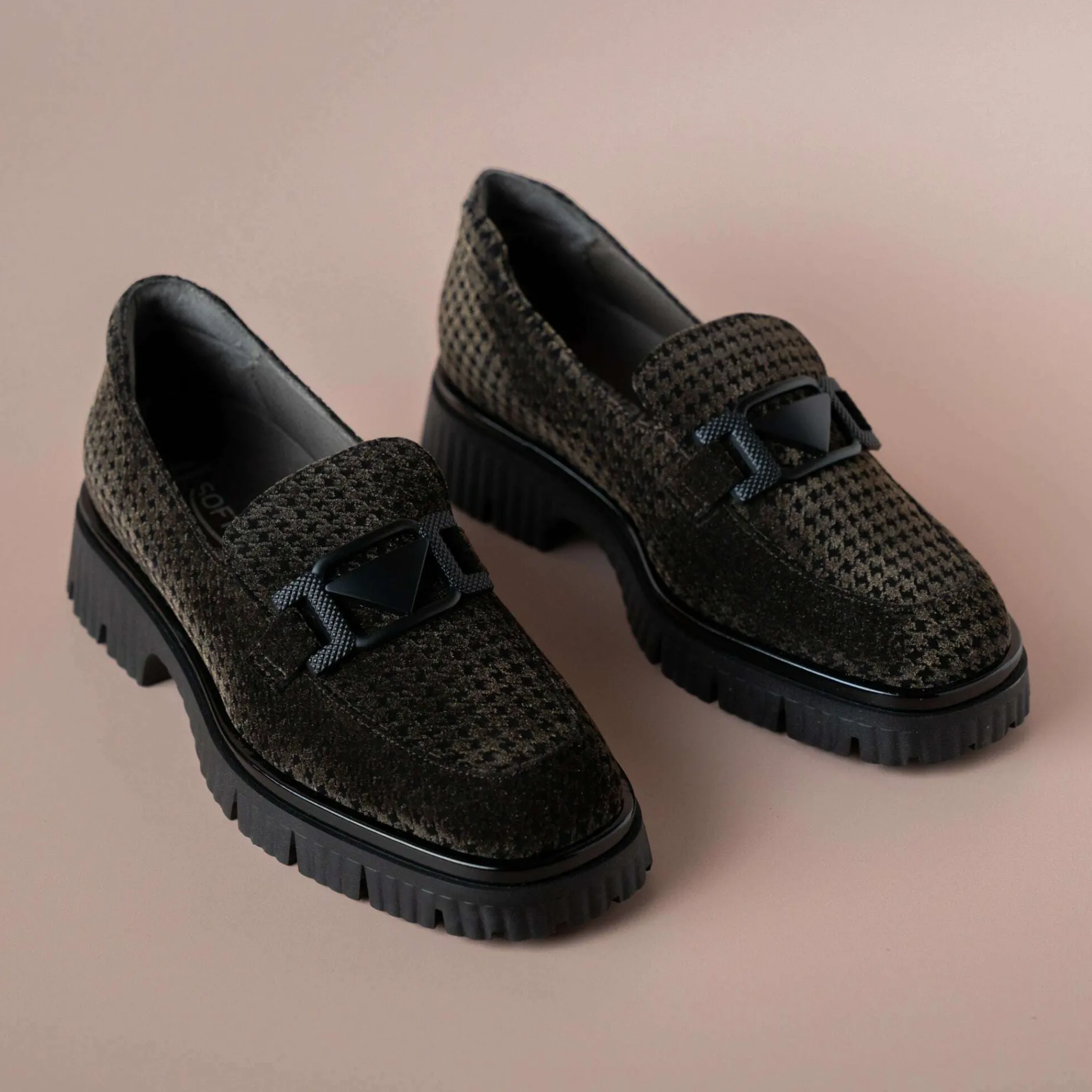 softwaves___velvet_black__0.webp SOFTWAVES - 9.02.03/001 Velvet Black & Brown Houndstooth Loafer