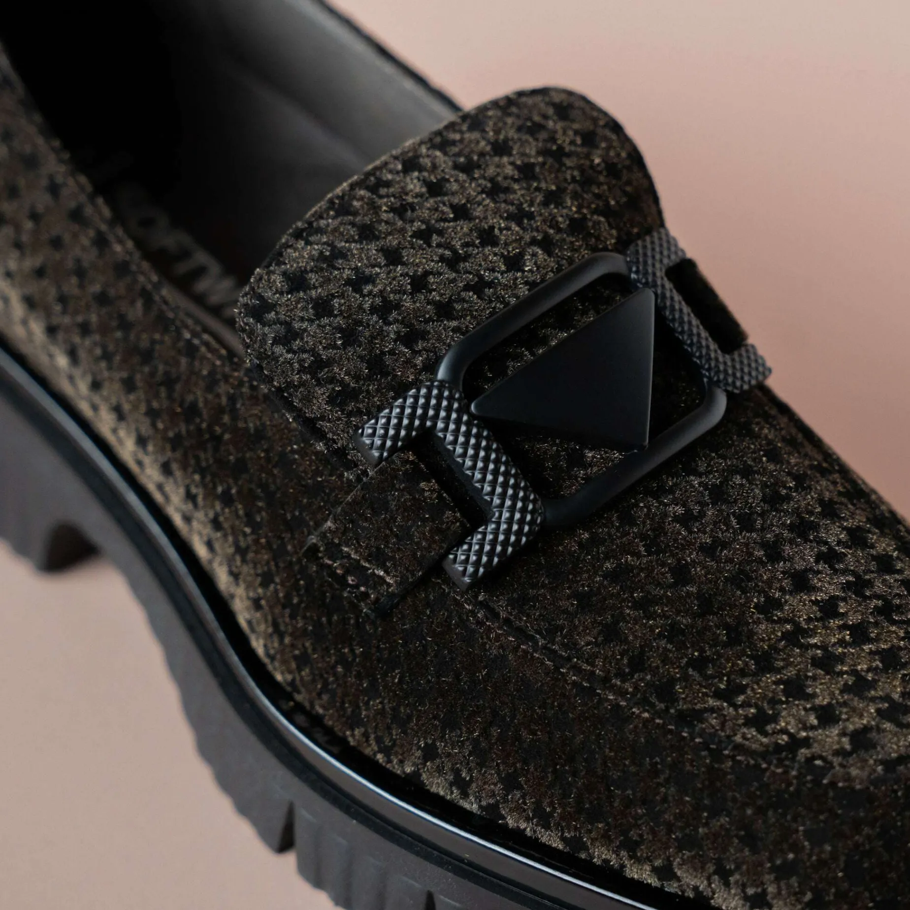 softwaves___velvet_black__2.webp SOFTWAVES - 9.02.03/001 Velvet Black & Brown Houndstooth Loafer