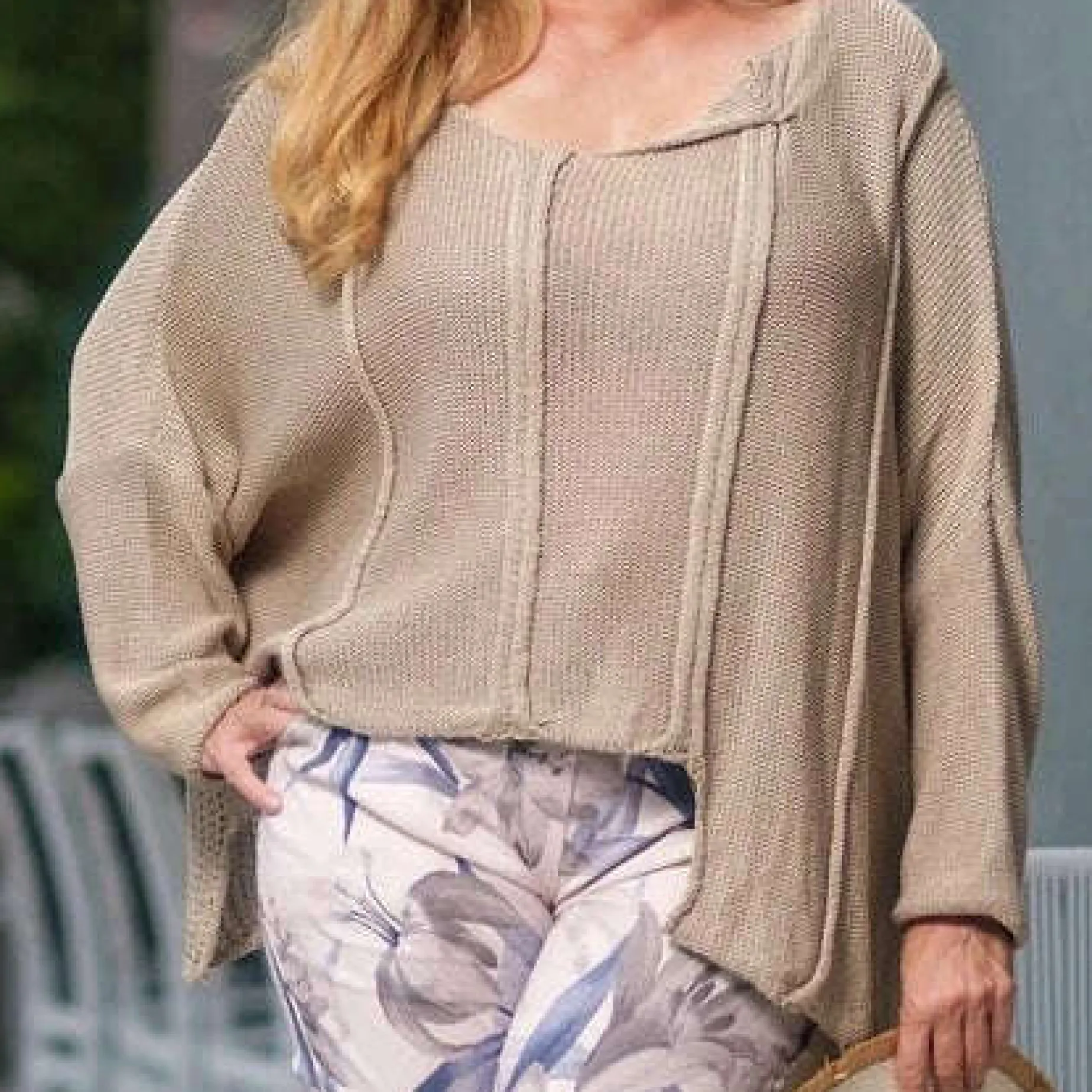 tina_stephens__amani_crop_0.webp Tina Stephens - Amani CROPPED SWEATER - Natural