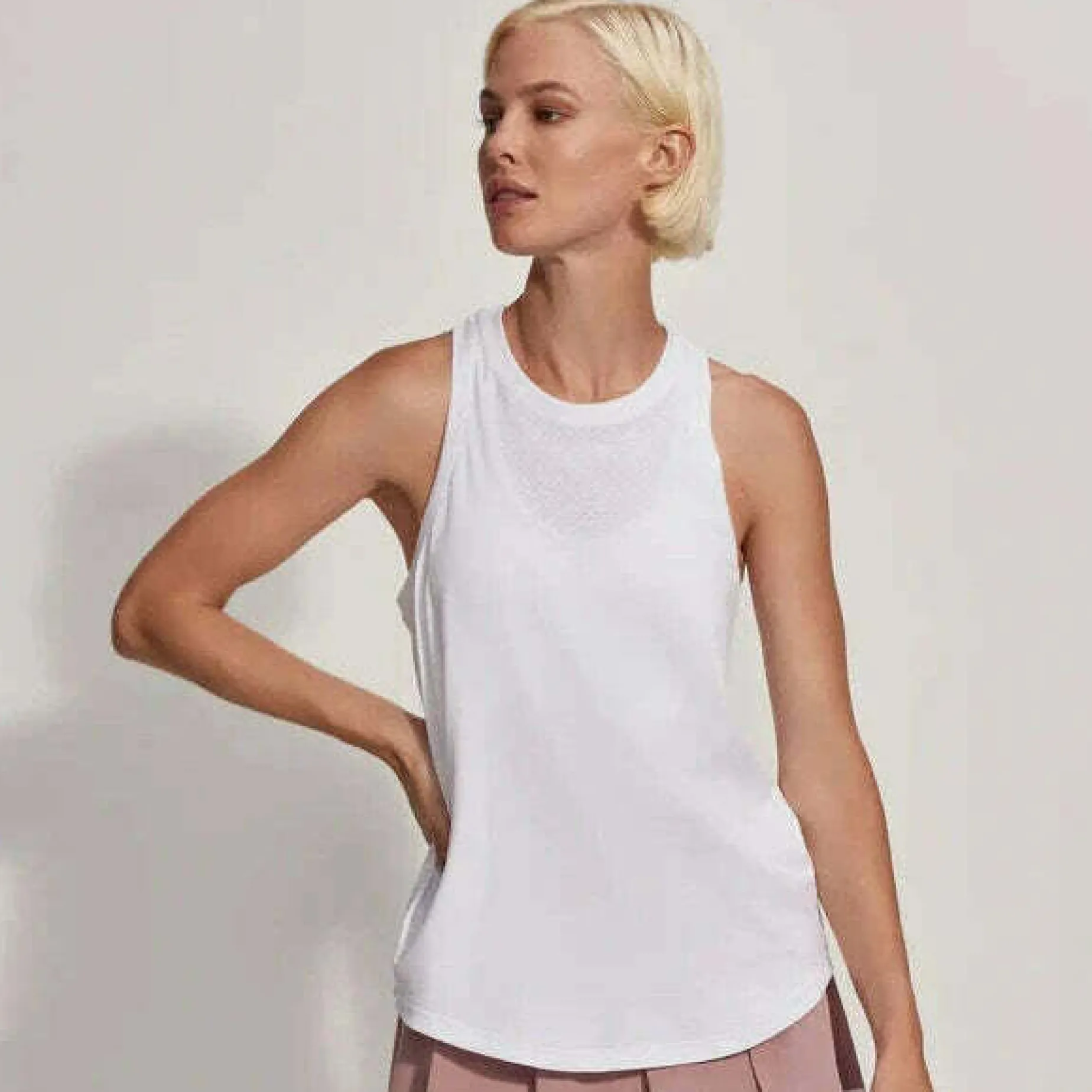 varley__dacey_longline_ta_0.webp Varley - Dacey Longline Tank - White